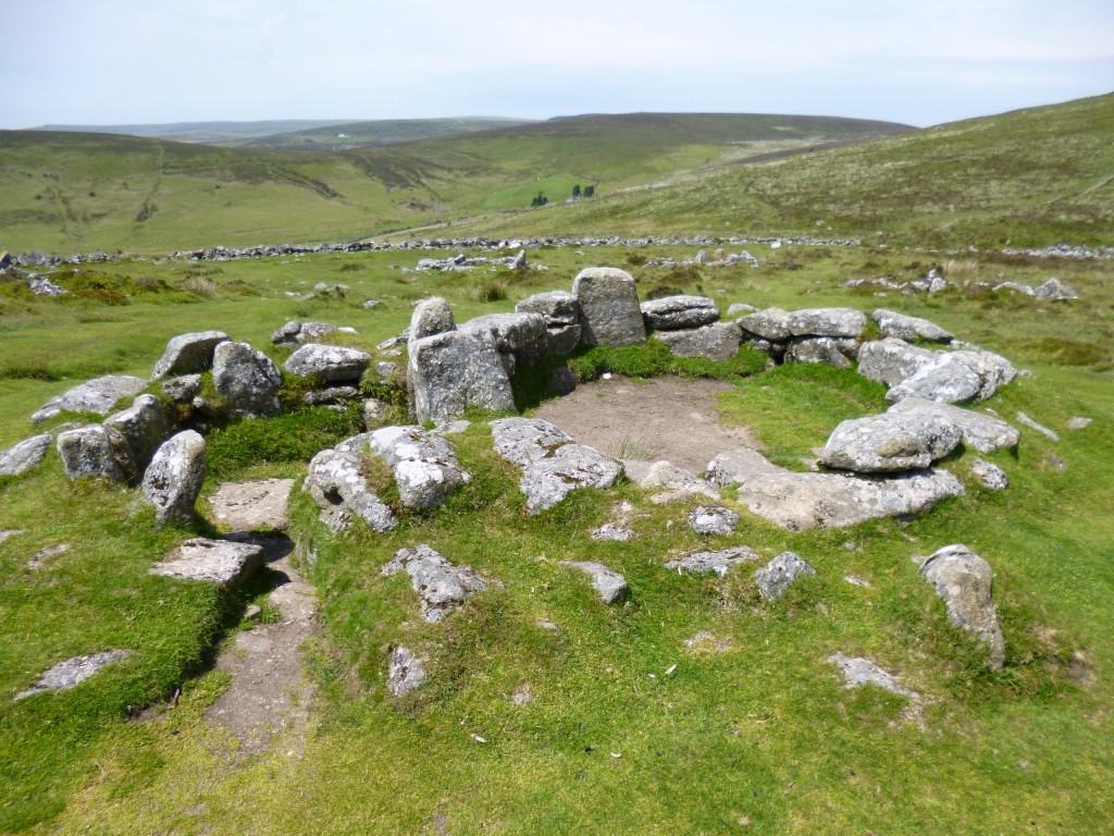 .....where we had lunch, in the remains of a hut so we were a bit sheltered from the strong winds.